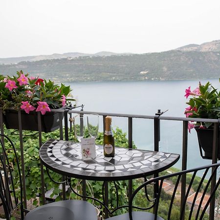B&B Carpe Diem Vista Lago Castel Gandolfo Buitenkant foto