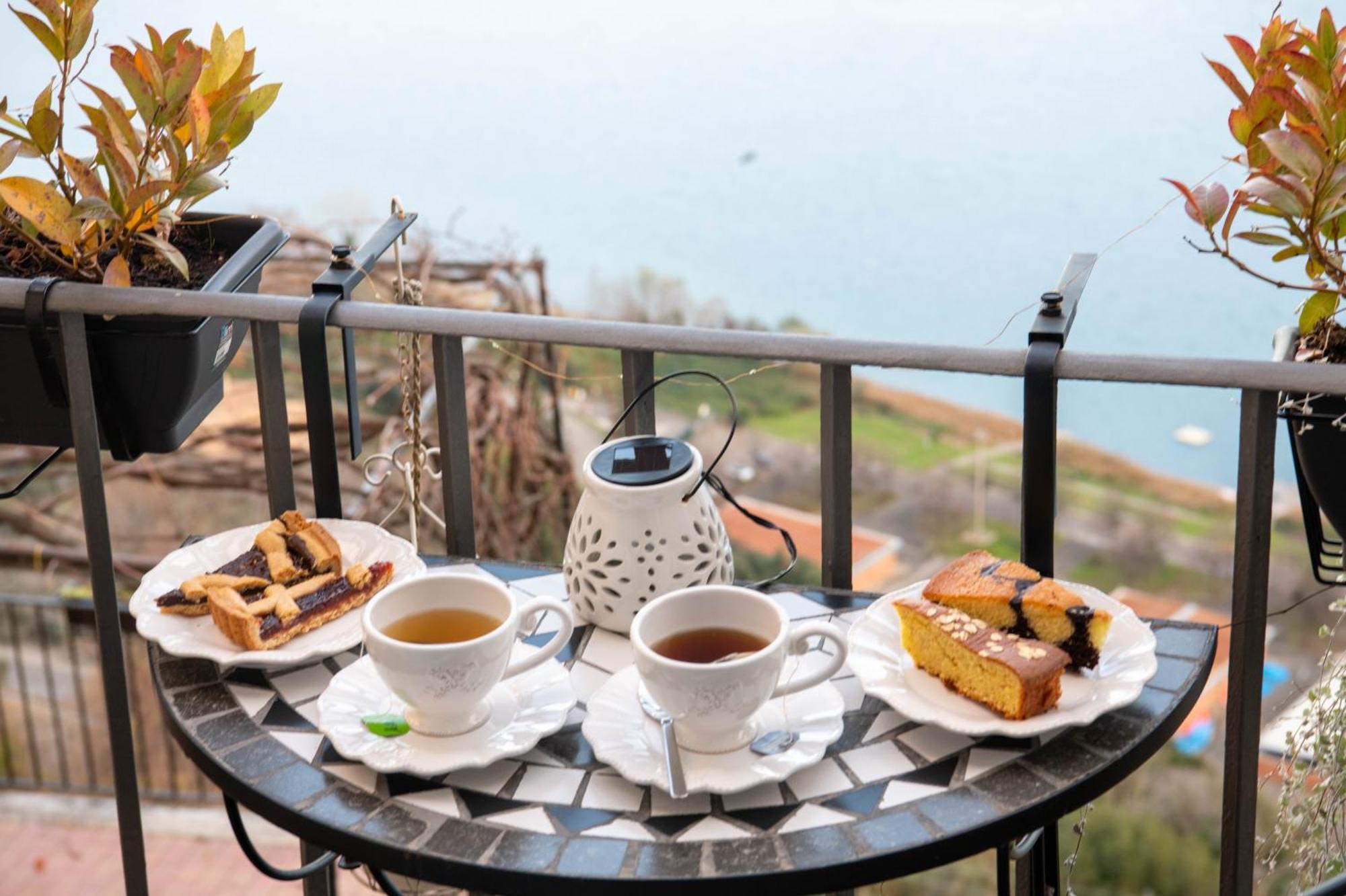 B&B Carpe Diem Vista Lago Castel Gandolfo Buitenkant foto